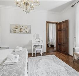 4-5 bedroom villa with Split City and Sea Views sleeps 8-10